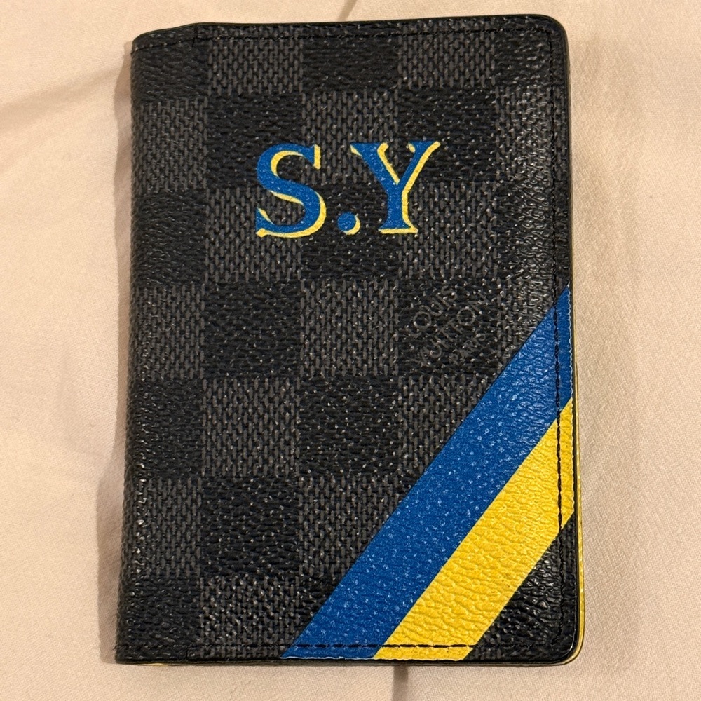 LOUIS VUITTON “S.Y” initial card holder/wallet grey checkered